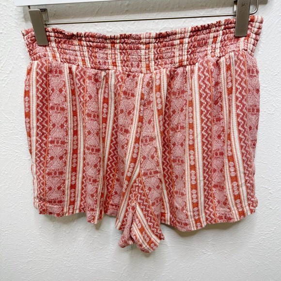 Knox Rose Sz S Geometric Aztec Boho Crinkle Rayon Smocked Pull On Shorts Red - Picture 3 of 6